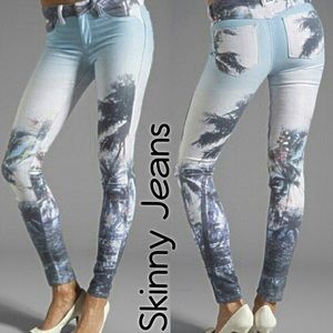 Soho Skinny Jeans Size 32” X 30”
